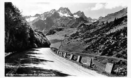 Wildgrubenspitze von der Arlbergstrasse