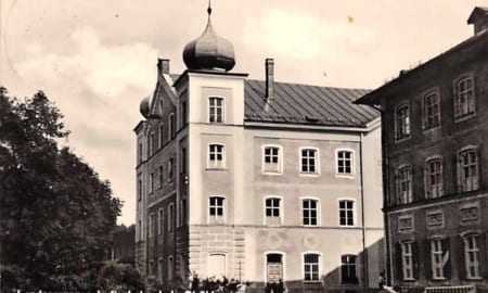 Ströbing, Landesgruppen Luftschutzschule, Schulgebäude