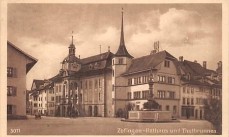 Zofingen, Rathaus und Thutbrunnen