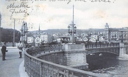 Zürich, Quaibrücke, Bellevue und Grossmünster