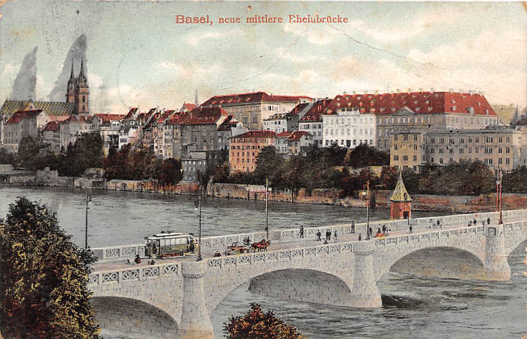 Basel, neue mittlere Rheinbrücke, belebt