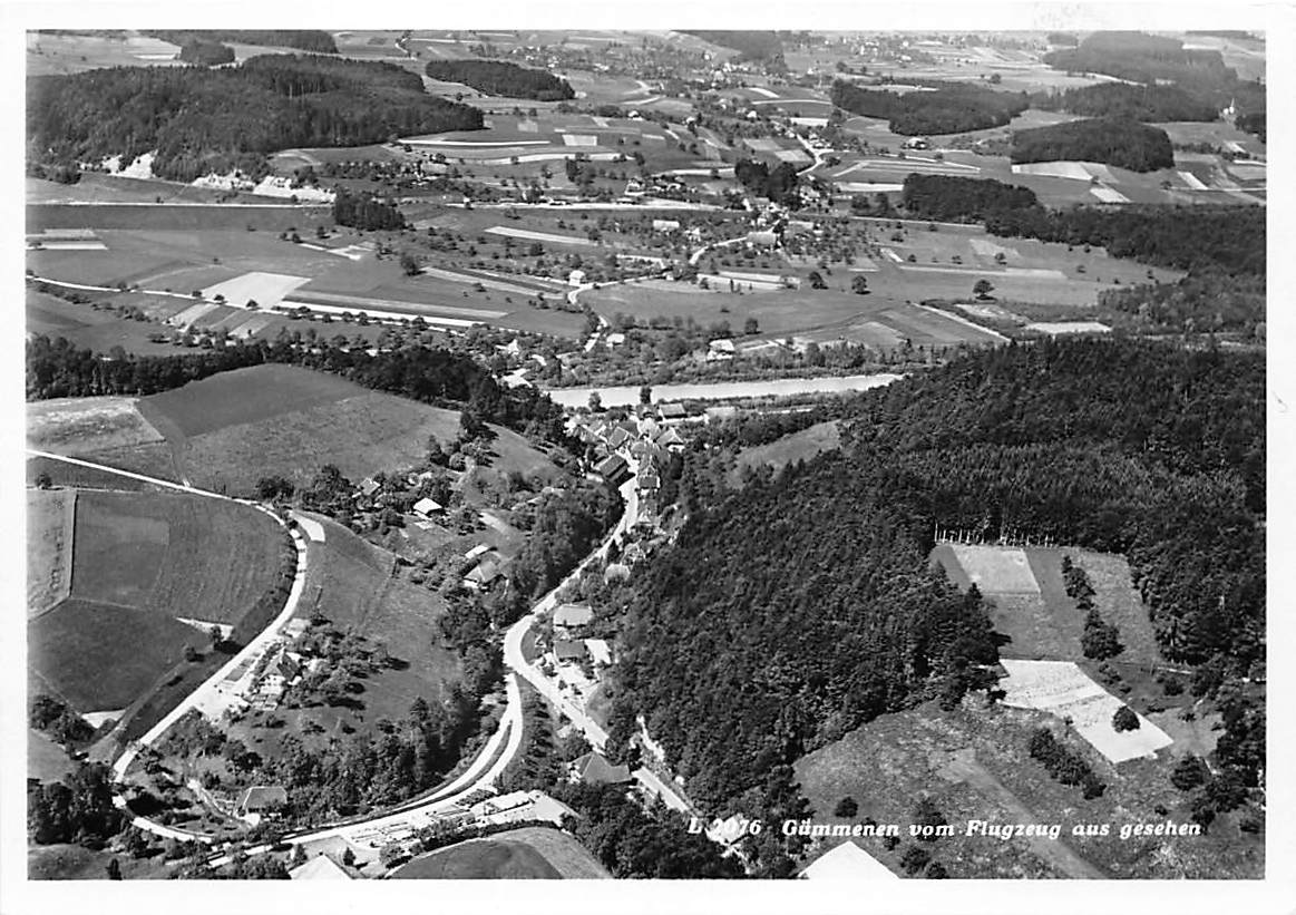 Gümmenen, Luftbild "Alpar" Bern