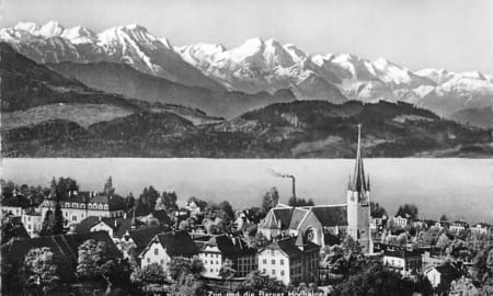 Zug, und die Berner Hochalpen