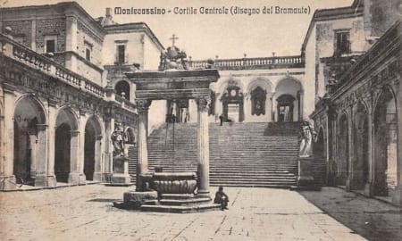 Montecassino, Cortile Centrale