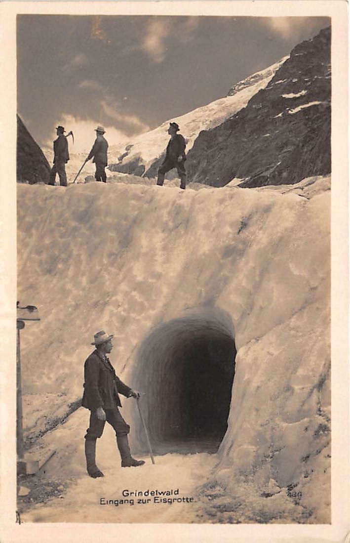 Grindelwald, Eingang zur Eisgrotte