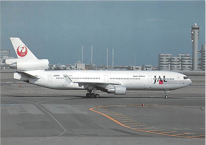 MD-11, Japan Airlines, Osaka