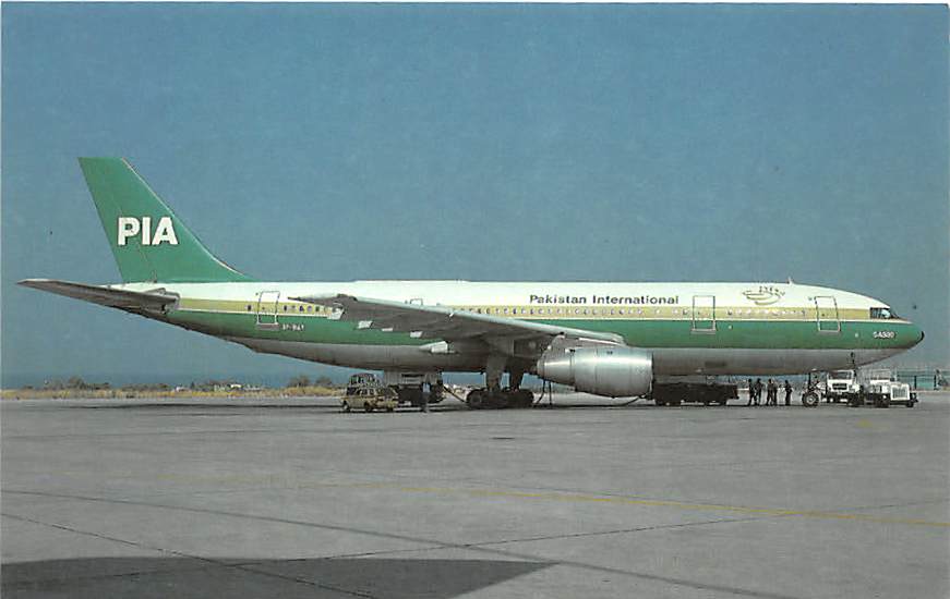 Airbus A300 B4, Pakistan International