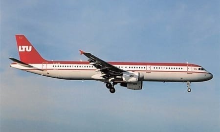 Airbus A321-200, LTU