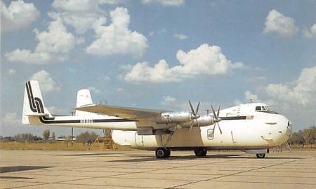 Amstrong Whitworth 650 Argosy 102, Universal Airlines