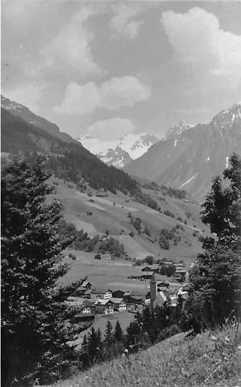 Klosters, mit Silvrettagruppe