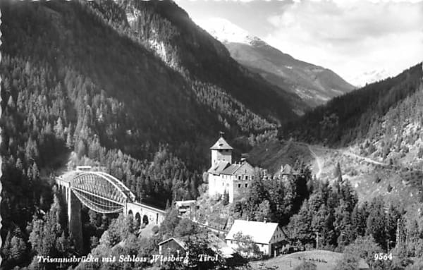 Tobadill, Trisannabrücke mit Schloss Wiesberg