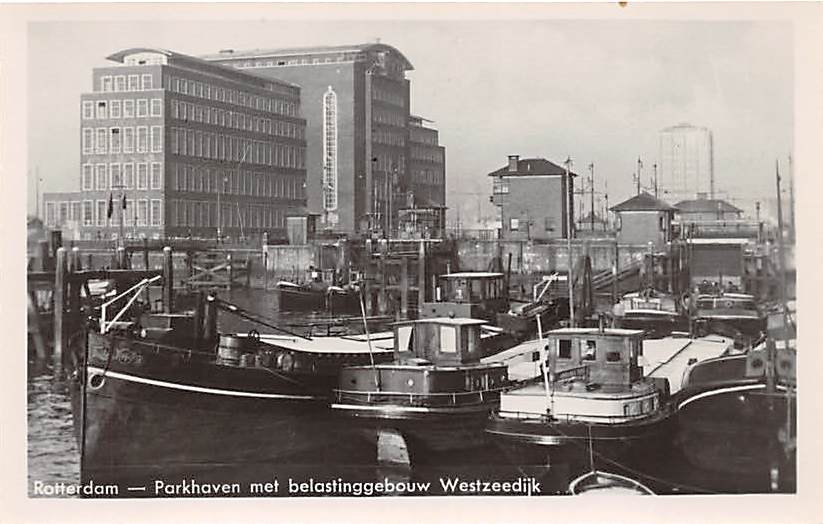 Rotterdam, Parkhaven met belastinggebouw Westzeedijk