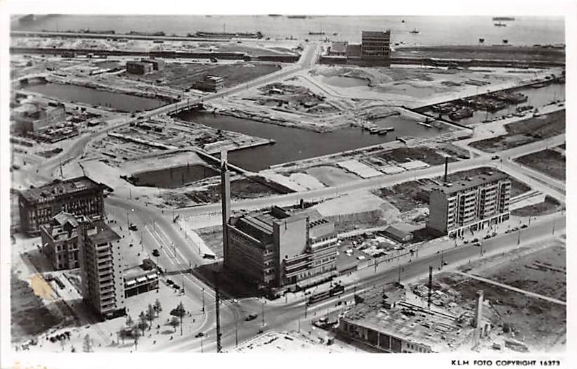 Rotterdam, 1946, Bijenkorf met omgeving