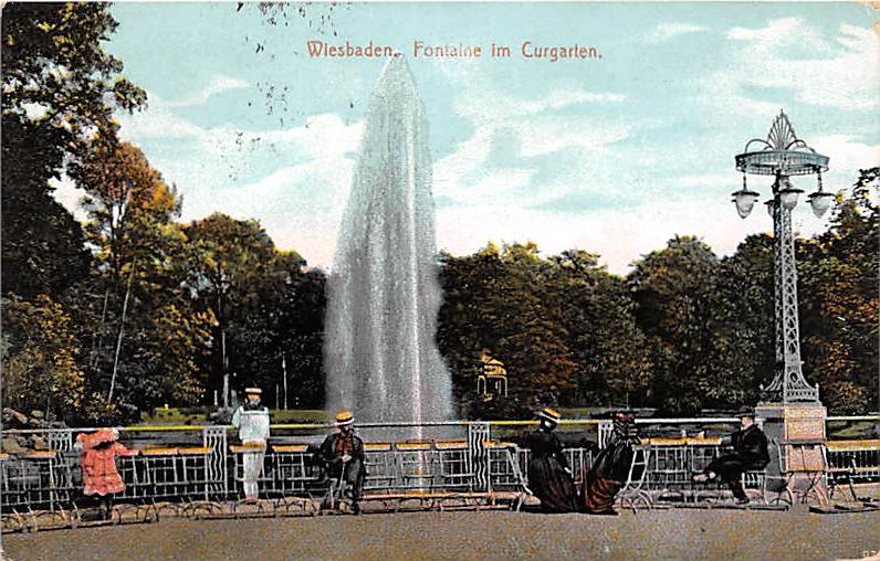 Wiesbaden, Fontaine im Curgarten