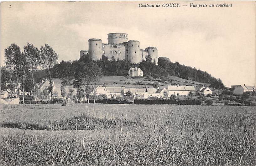 Coucy, Chateau de Coucy, vue prise au couchant