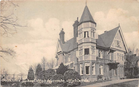 High Wycombe, Godstowe School, Highlands