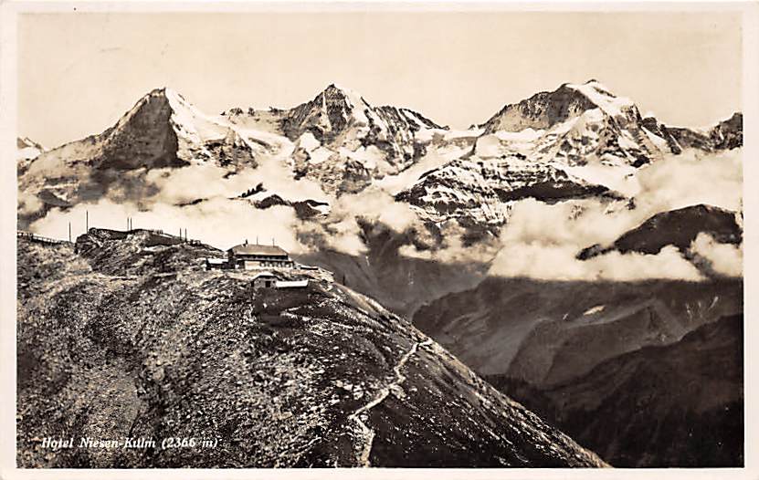 Niesen-Kulm, Hotel