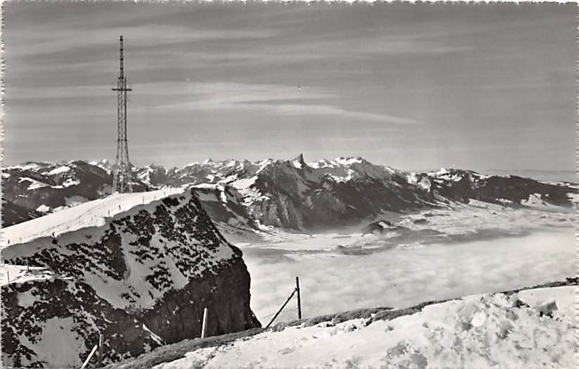 Niederhorn, UKW Sendeturm