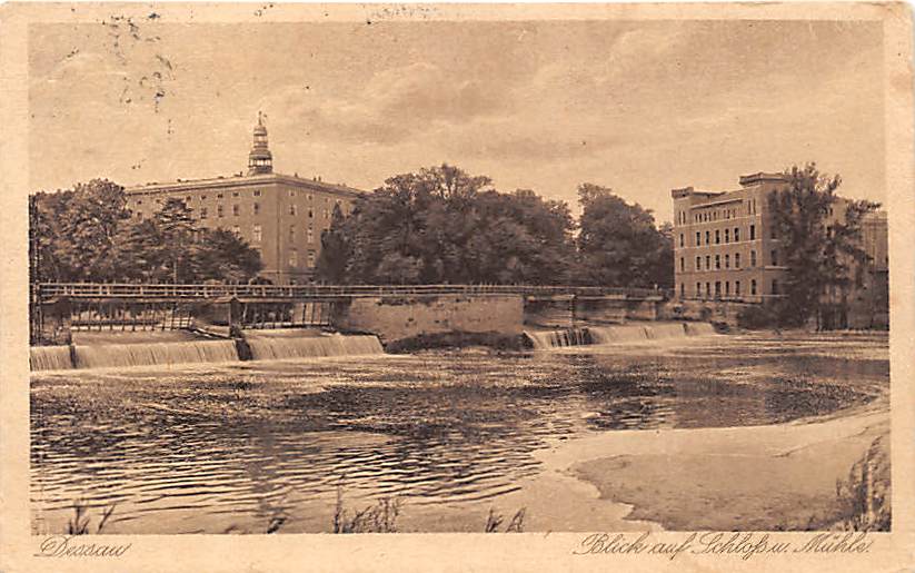 Dessau, Blick auf Schloss und Mühle