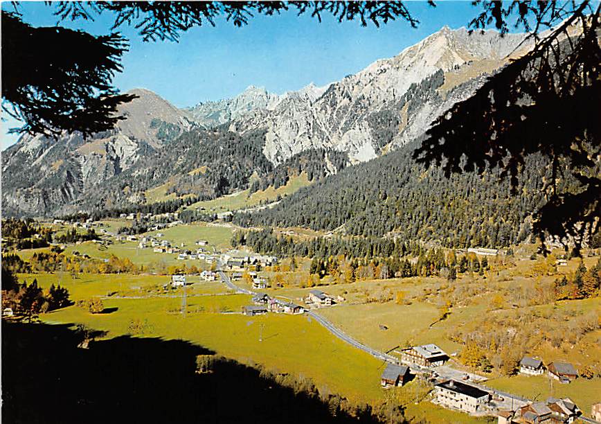 AUT - Danöfen und Wald am Arlberg