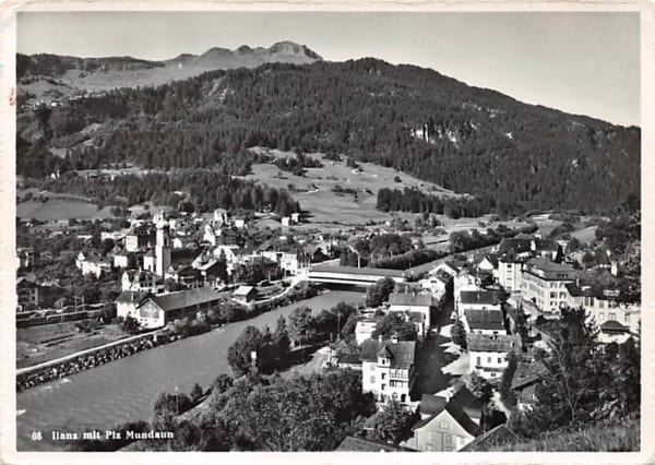Ilanz, mit Piz Mundaun