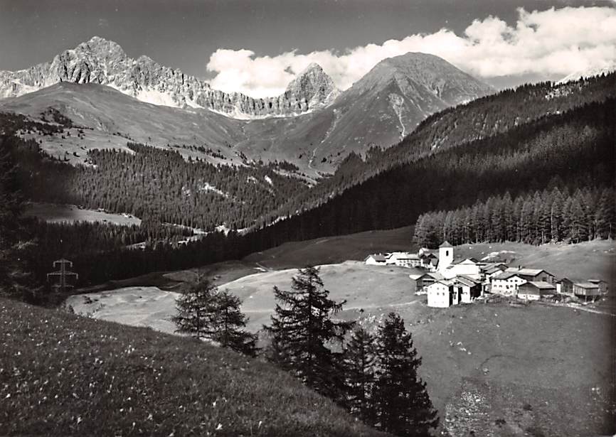 Rona, Oberhalbstein gegen Piz Mitgel und Tinzenhorn