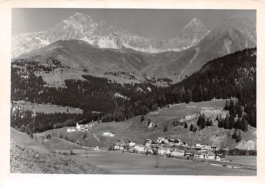 Rona, gegen Tinzenhorn & Piz d'Aela