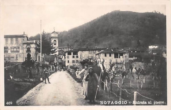 Novaggio, Entrata al paese