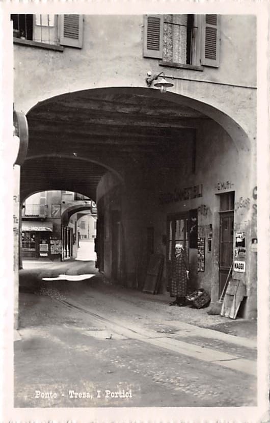 Ponte Tresa, I Portici