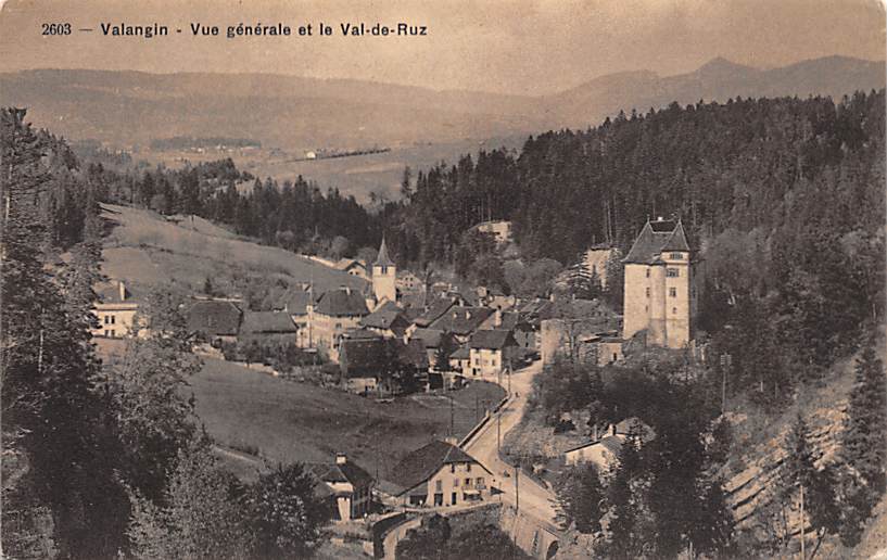 Valangin, Vue générale et le Val-de-Ruz