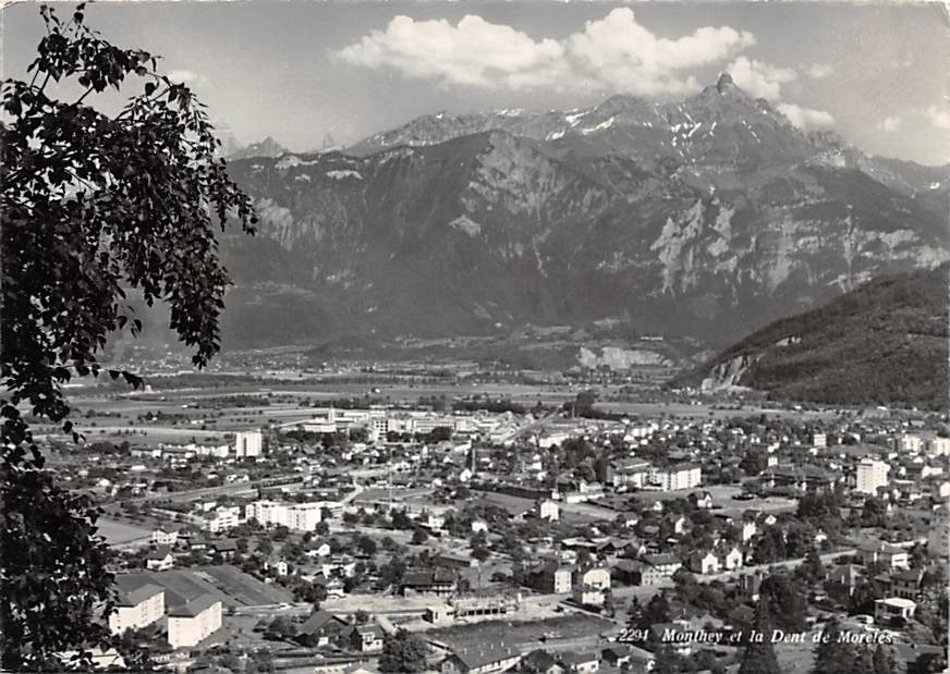Monthey, et la Dent de Moreles