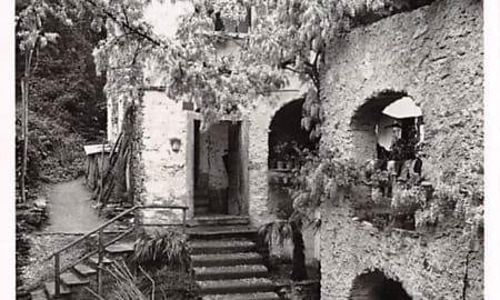 Arcegno, Motivo colla glicine