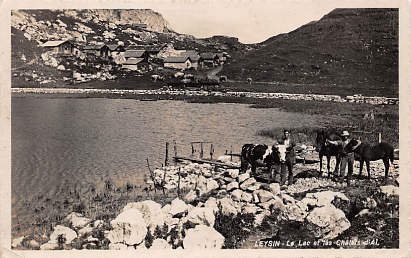 Leysin, Le Lac et les Chalets