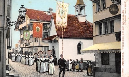 Appenzell, Prozession bei der Abtskapelle
