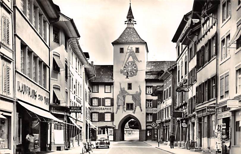Liestal, Rathausstrasse mit ober Tor