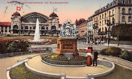 Basel, Strassburgerdenkmal mit Bundesbahnhof
