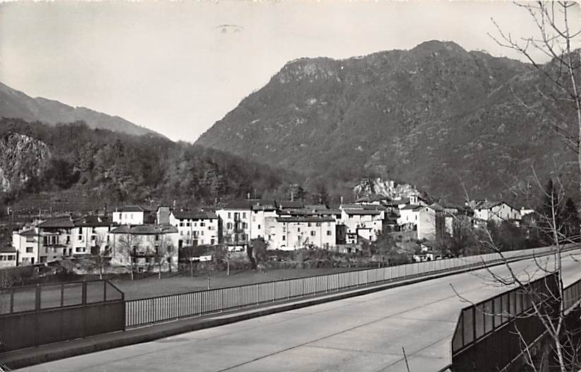 Taverne, Panorama