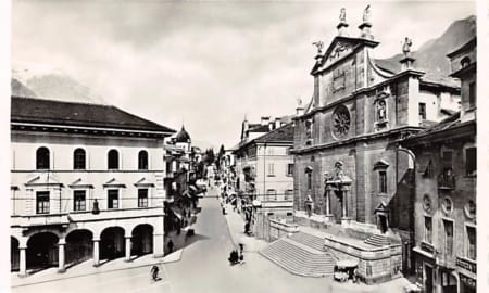 Bellinzona, Piazza della Collegiata