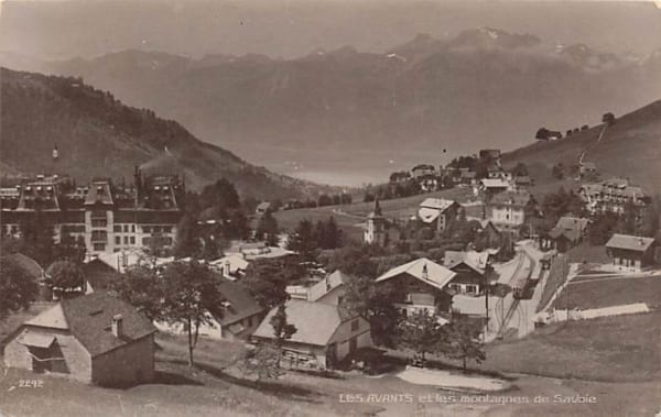 Les Avants, et les montagnes de Savoie