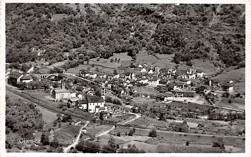 Giornico, Die drei Bahnlinien