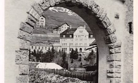 Zuoz, Toreingang Lyceum