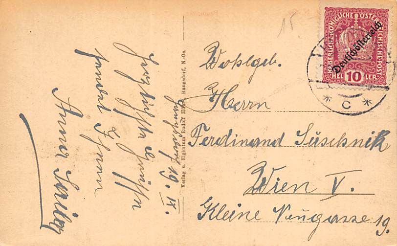 Haugsdorf, Hauptplatz