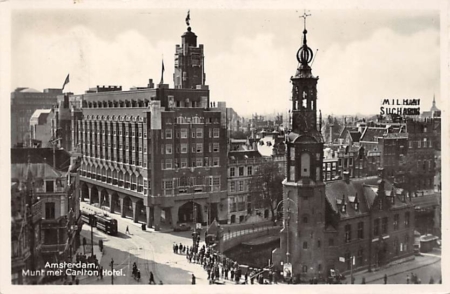 Amsterdam, Munt met Carlton Hotel