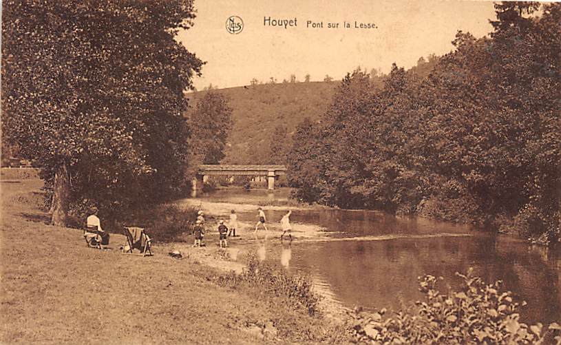 Houyet, Pont sur la Lesse