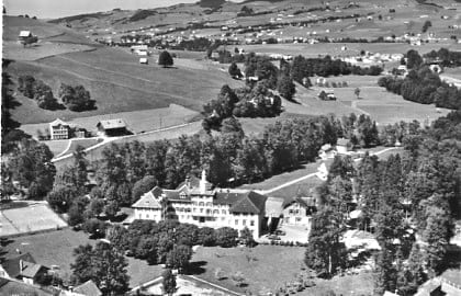 Weissbad, Kurhaus mit Tennisplatz