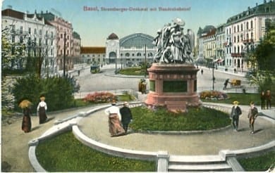 Basel, Strassburger Denkmal mit Bundesbahnhof