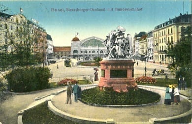 Basel, Strassburger Denkmal mit Bundesbahnhof