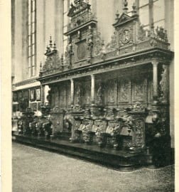Basel, Hist. Museum, Häupterstühle aus dem Münster