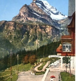 Braunwald, Terrasse des Hotel Alpenblick mit Ortstock