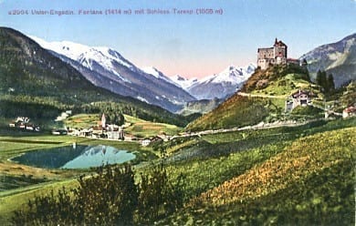 Scuol, Fontana mit Schloss Tarasp, Unter-Engadin